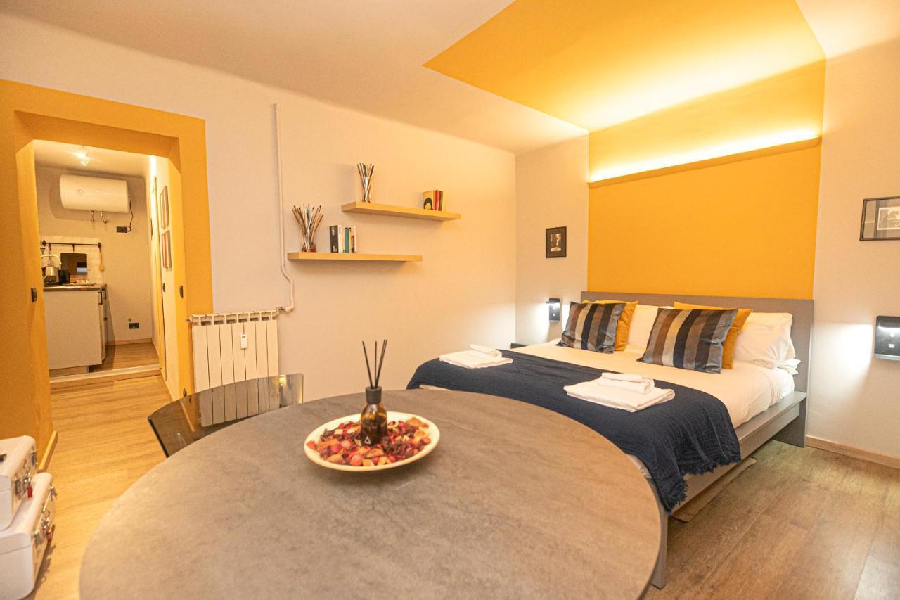 Giano Host - I Teatri Apartment Genoa Luaran gambar